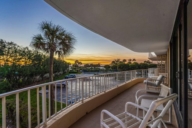 3400 S Ocean Boulevard 1gii, Palm Beach, FL 33480