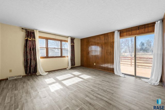 701 S Lowell Ave Avenue, Sioux Falls, SD 57103