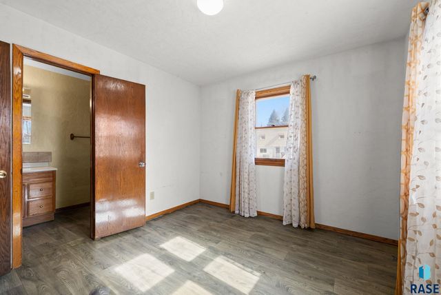 701 S Lowell Ave Avenue, Sioux Falls, SD 57103