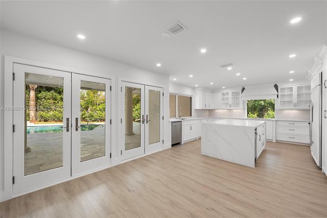 4499 Woodfield Boulevard, Boca Raton, FL 33434
