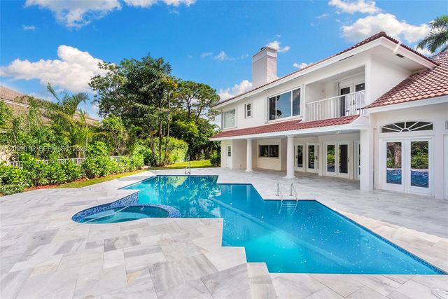 4499 Woodfield Boulevard, Boca Raton, FL 33434