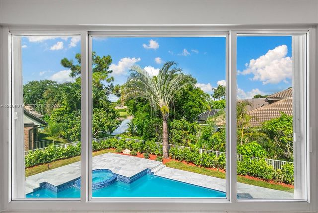 4499 Woodfield Boulevard, Boca Raton, FL 33434
