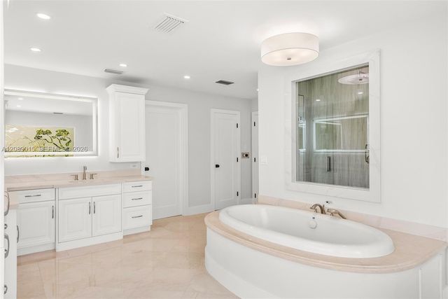 4499 Woodfield Boulevard, Boca Raton, FL 33434