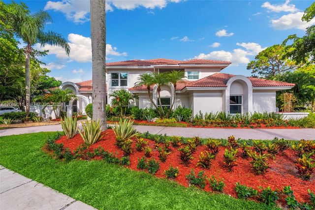 4499 Woodfield Boulevard, Boca Raton, FL 33434