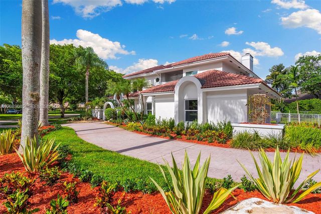 4499 Woodfield Boulevard, Boca Raton, FL 33434