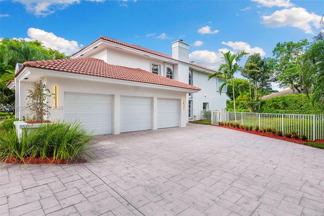 4499 Woodfield Boulevard, Boca Raton, FL 33434
