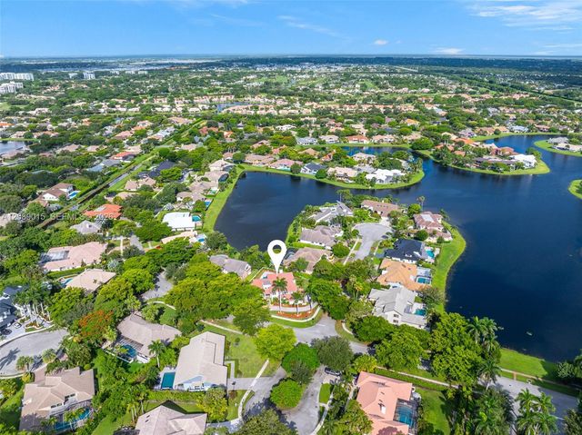 4499 Woodfield Boulevard, Boca Raton, FL 33434