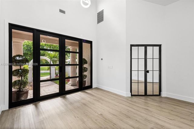 4499 Woodfield Boulevard, Boca Raton, FL 33434