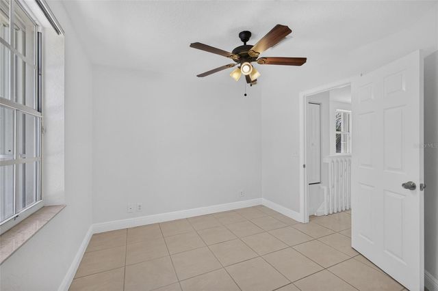 946 SUMMIT LAKE DRIVE, West Palm Beach, FL 33406