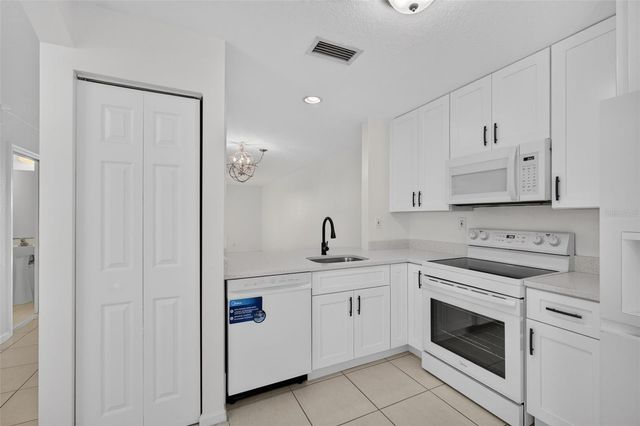 946 SUMMIT LAKE DRIVE, West Palm Beach, FL 33406