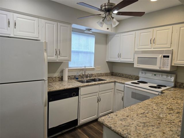 12968 Trail Hollow Drive 2968, Houston, TX 77079