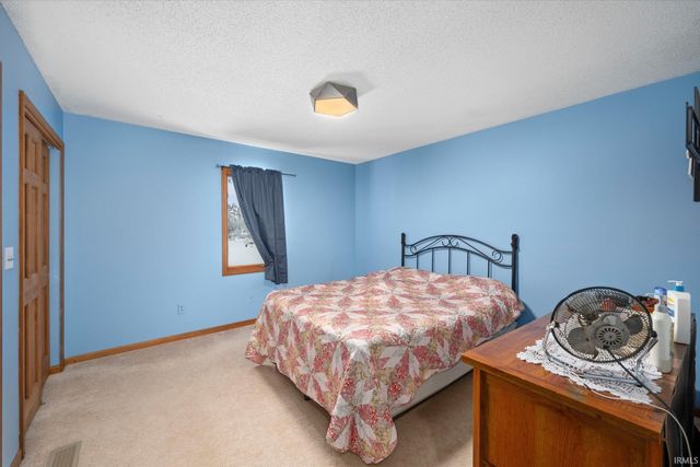 904 Elm Street, Auburn, IN 46706