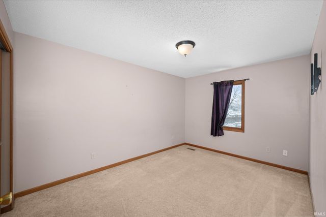 904 Elm Street, Auburn, IN 46706