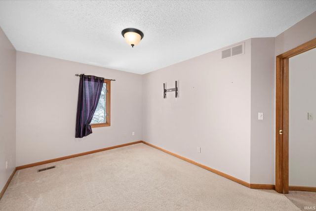 904 Elm Street, Auburn, IN 46706