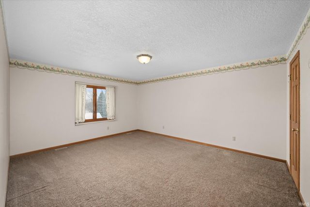 904 Elm Street, Auburn, IN 46706