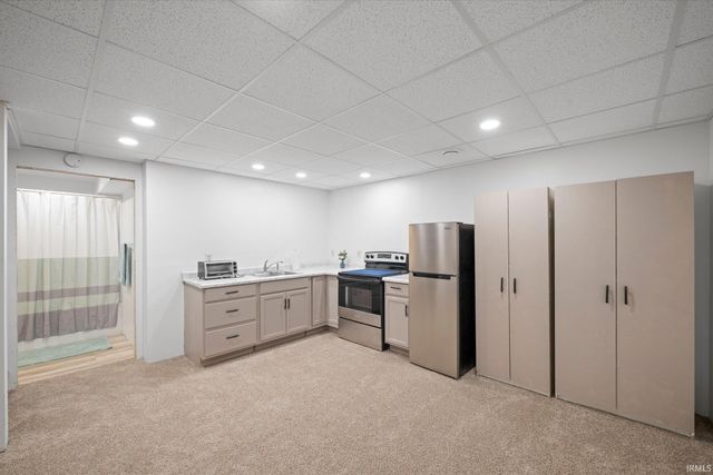 904 Elm Street, Auburn, IN 46706