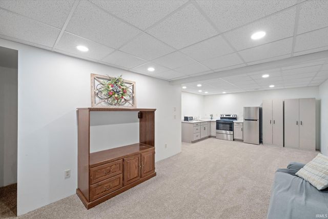 904 Elm Street, Auburn, IN 46706