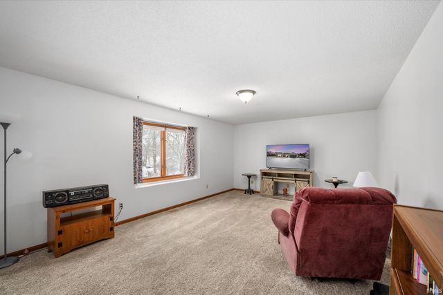 904 Elm Street, Auburn, IN 46706