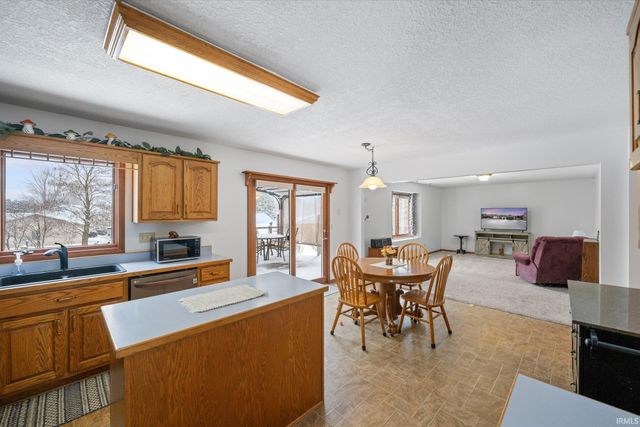 904 Elm Street, Auburn, IN 46706