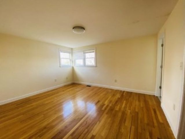 11 Selwyn Rd, Braintree, MA 02184