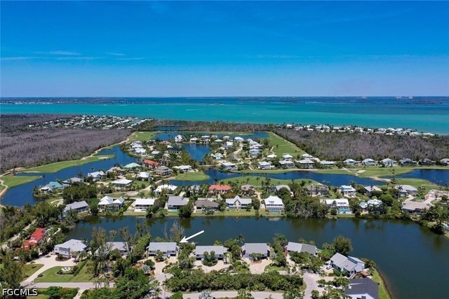 1446 Sandpiper CIR, Sanibel, FL 33957