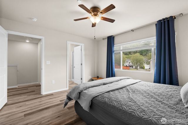 3412 Hoffman Hill Boulevard, Dupont, WA 98327