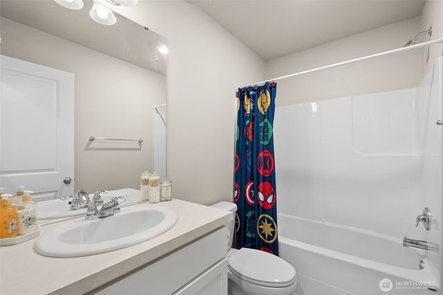 3412 Hoffman Hill Boulevard, Dupont, WA 98327