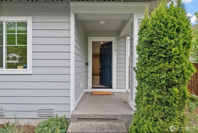 3412 Hoffman Hill Boulevard, Dupont, WA 98327