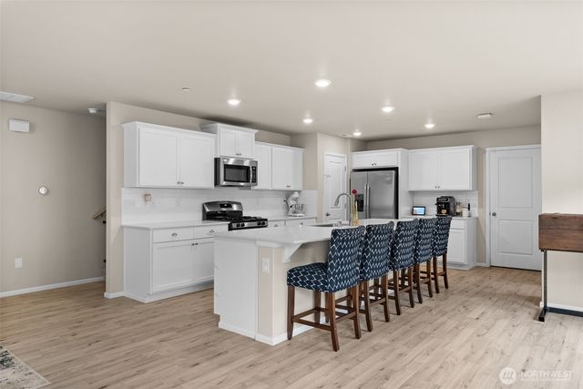 3412 Hoffman Hill Boulevard, Dupont, WA 98327