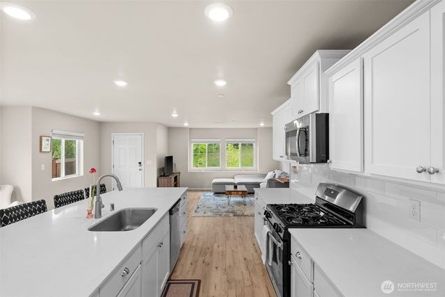 3412 Hoffman Hill Boulevard, Dupont, WA 98327