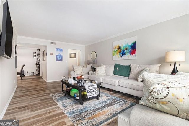 6851 Roswell Road M-5, Atlanta, GA 30328