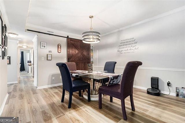 6851 Roswell Road M-5, Atlanta, GA 30328