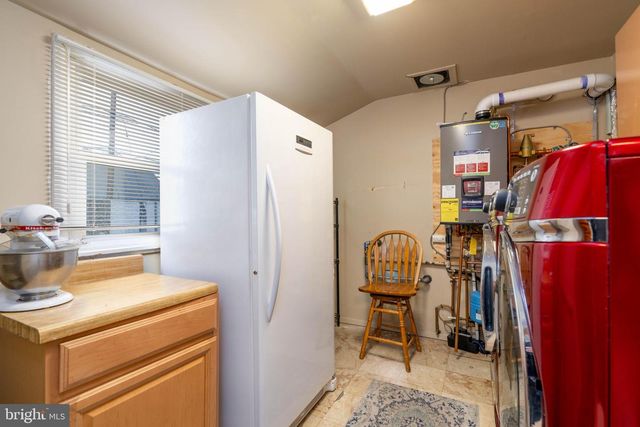 33 BELMONT LN, Willingboro, NJ 08046