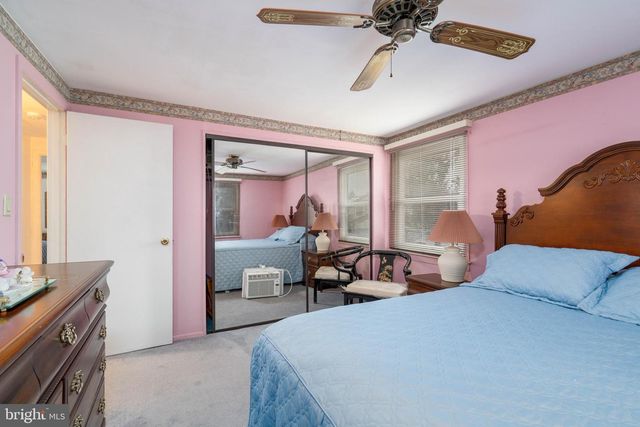 33 BELMONT LN, Willingboro, NJ 08046