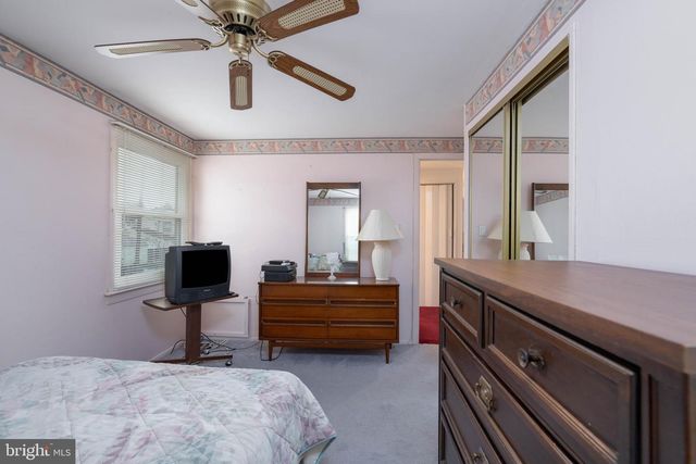 33 BELMONT LN, Willingboro, NJ 08046