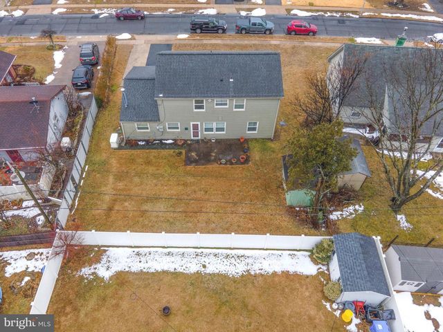 33 BELMONT LN, Willingboro, NJ 08046