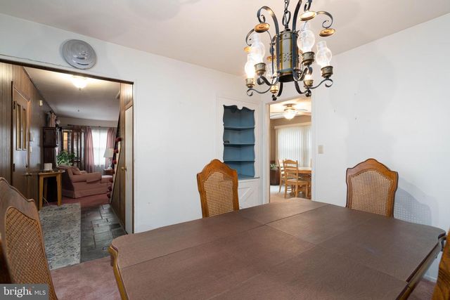 33 BELMONT LN, Willingboro, NJ 08046