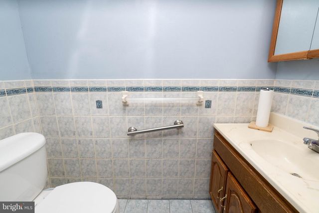 33 BELMONT LN, Willingboro, NJ 08046