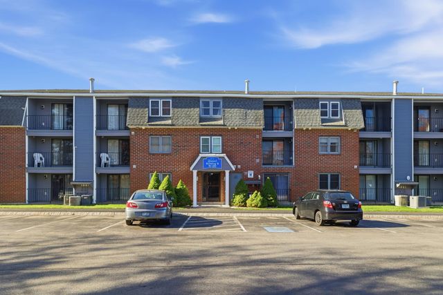 92 Bluestone Drive, Nashua, NH 03060