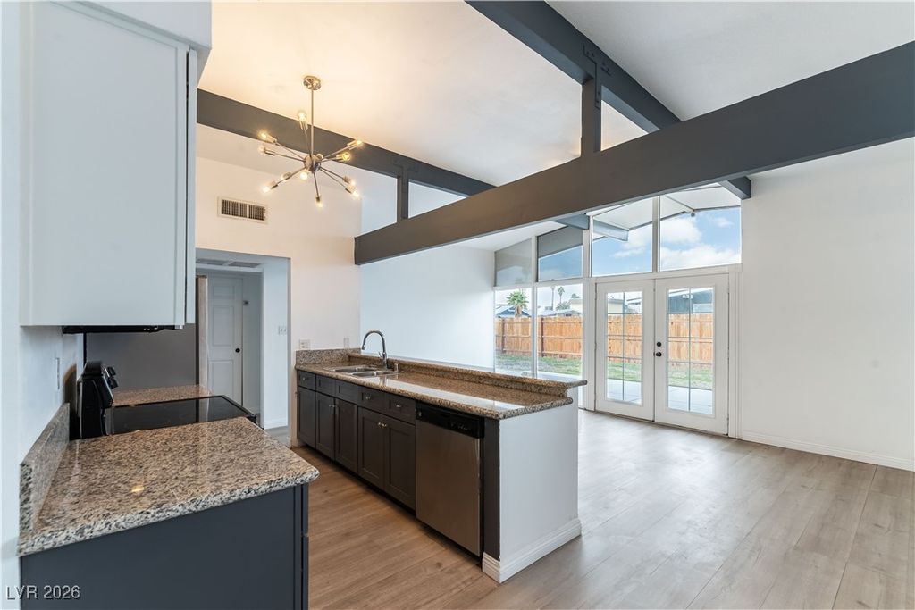 Image 4 of property listing at Address unavailable.