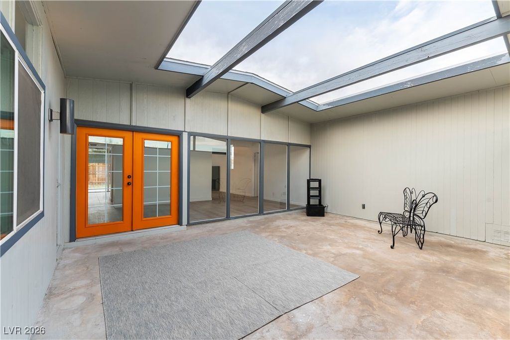 Image 7 of property listing at Address unavailable.