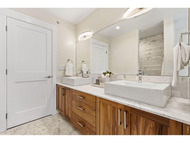 2056 Walnut St B, Boulder, CO 80302