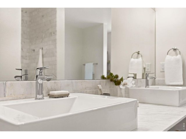2056 Walnut St B, Boulder, CO 80302