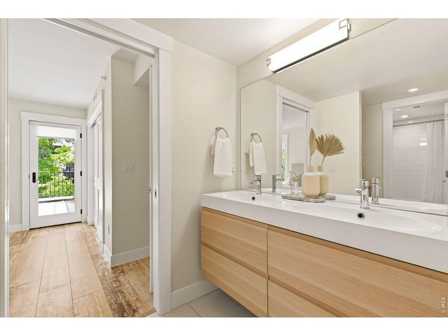 2056 Walnut St B, Boulder, CO 80302