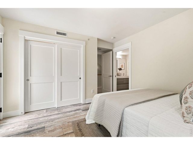 2056 Walnut St B, Boulder, CO 80302