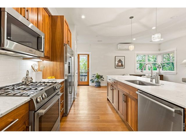 2056 Walnut St B, Boulder, CO 80302