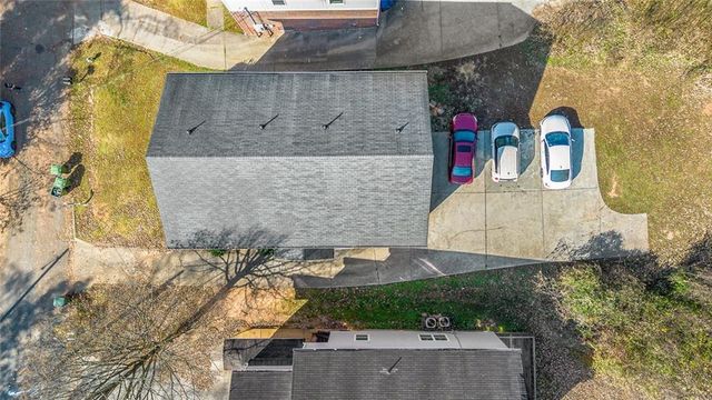 2045 Lois Place NW, Atlanta, GA 30318