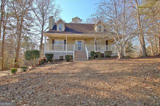8627 Foxridge Drive, Winston, GA 30187
