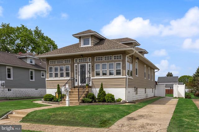 61 W GRADWELL AVE, Maple Shade, NJ 08052