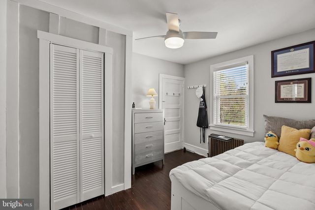 61 W GRADWELL AVE, Maple Shade, NJ 08052